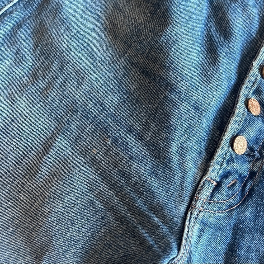 MOTHER- The Pixie Tomcat Crop Jean Mid Wash in Not Cut & Pasted Distressed 26 - Picture 12 of 13